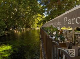 Hotel Restaurant du Parc en Bord de Rivière, hotell i Fontaine-de-Vaucluse