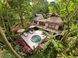 Tewimake Hotel, hotel with hot tubs in Buritaca