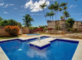 Waianae Condo with Pool Access 1 Mi to Makaha Beach, hotel in Waianae