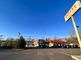 Motel Saint Bruno, hotel con estacionamiento en Saint-Bruno-de-Montarville