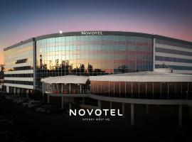 Novotel Sydney West HQ – hotel w pobliżu miejsca Kompleks rozrywkowy Rooty Hill RSL w mieście Rooty Hill