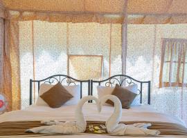 Bluebird Desert Resort, hotel Desert National Park környékén Dzsaiszalmerben