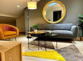 Cosy au calme, climatisation, 3min A41 – hotel z parkingiem w mieście Crolles