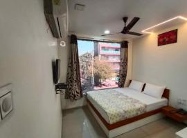 Hotel Kalyan: Rajkot şehrinde bir otel
