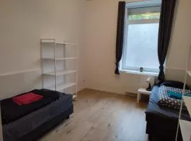 Ferienwohnung Monteurwohnung Messewohnung Krefeld 5 Personen Nähe Düsseldorf