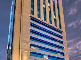 Saraya Corniche Hotel, hotel near Hamad International Airport - DOH, Doha