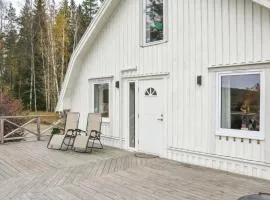 Nice Apartment In Deje With Wifi