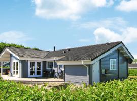 Nice Home In Rudkbing With Wifi, luxury hotel in Spodsbjerg