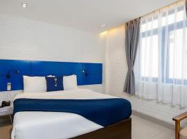 Lucia Beach Hotel: Da Nang şehrinde bir otel