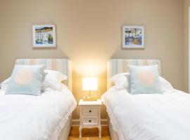 Strathallan - Luxury 3 Bedroom Apartment, Gleneagles, Auchterarder, hotel in Auchterarder