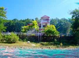 River Stay - Homestay by Wanderlust Rural Tourism, хотел в Дехрадун