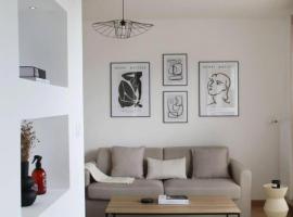 Cocon Perret aux Plages du Havre, hotel v destinaci Le Havre