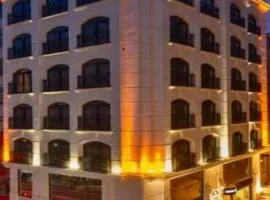 Darkmen Hotel