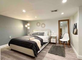 Two cozy bedroom and sofa studio with great location, апартаменти у місті Union