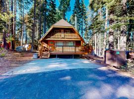 Tranquil Treehouse Haven, chata v destinácii Tahoe City