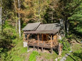 The Hobbit, hotel with parking in Canton