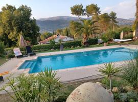 Le mas de Phil, Hotel in Peymeinade