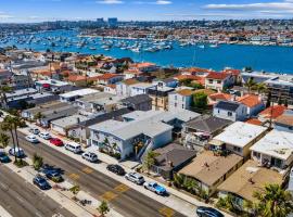 Beach Bungalow #3 in Newport Beach (A/C Included), hotel with parking in Newport Beach