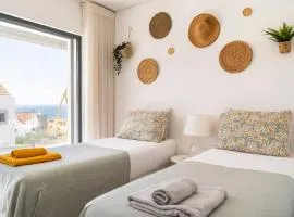 Beach, Ocean view & Bright House Ericeira