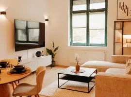 DESIGN Apartment Stadtfeld-Ost mit NETFLIX & 2 Schlafzimmern