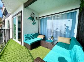 SurfView VR - Best Ocean and Pier View, 5 mins to Beach, Cozy Patio, Pet Friendly, apartment in San Clemente