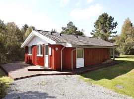 6 person holiday home in lb k, hotel in Ålbæk