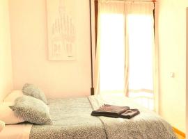 NO FIESTAS, 5 DORMITORIOS Solo familias, parejas o trabajo PARKING P&uacute;blico Gratis a 300m