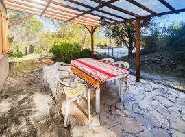 Lovely Home In Cesseras