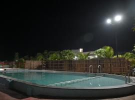 Apna Farmhouse - Private Villa with Pool & Play area - Near Fort -15 min to Ellora Caves