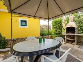 Inviting Apartment near Mala Mandra Beach