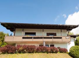 Wooden apartment in St Johann in Tirol with a terrace, hotel u gradu 'Rettenbach'