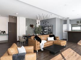 Grand Penthouse by Grand Orlov Apart，巴東海灘的飯店