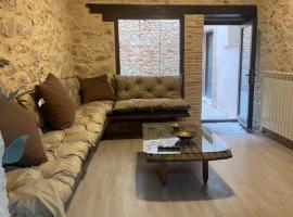 La Casona de 1717، كوخ في إل بورغو دي أوسما