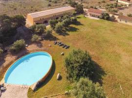 La Pietraia, Hotel in Badesi