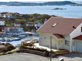 Villa Deluxe Orust Island, hotel in Ellös