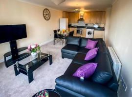 OnSiteStays - 2 Bedroom Apartment with Ensuite, Free Parking & Wi-Fi, hotel with parking in Gravesend