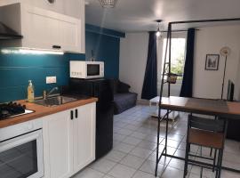 Joli studio - cœur St Marcellin, hotel with parking in Saint-Marcellin