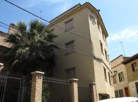 Hostal Casa Pepe, хостел в городе Таусте