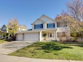 Spacious Thornton Home 15 Mi to Downtown Denver!、ソーントンの別荘