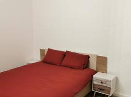 AtHome - Appart-hotel with private parking, cheap hotel in Esch-sur-Alzette