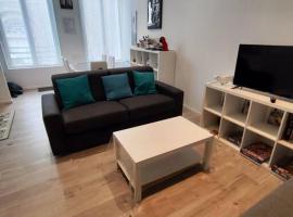 Grand volume calme centre-ville Tan1, apartment in Cambrai