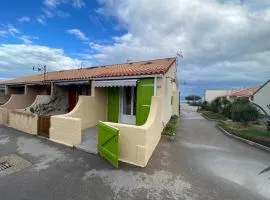 Leucate, maison dans village naturiste Eden à 50 m de la plage, 4 personnes