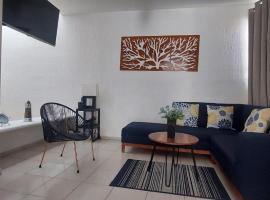 Casa en Puesta del Sol/Excelente Ubicación/2 Hab/Wifi/Netflix/Super comoda, lavprishotell i Mérida