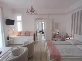 Tornácos Vendégház