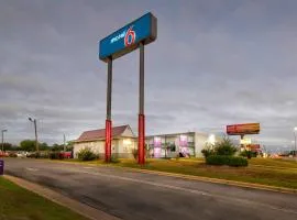 Motel 6 Tuscaloosa AL University