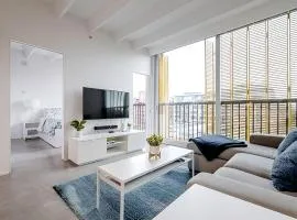 Modern, Bright & Central 1-Bed Downtown Apt close to Rogers Arena