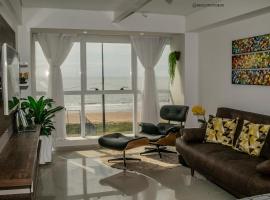 Flat Beira Mar Recife - Praia de Piedade, accessible hotel in Recife