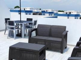 Viesnīca ar baseinu Apartamento con terraza privada pilsētā Restrepo