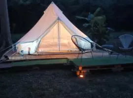 Umarin Glamping Resort Ac tent