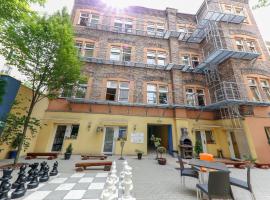 Do Step Inn Home - Hotel & Hostel, hostel em Viena